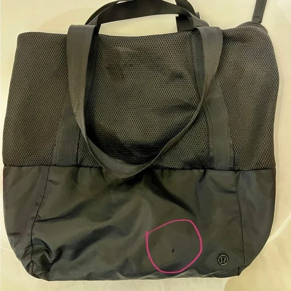 🍋Black Lululemon Tote/gym Bag - Picture 6 of 11